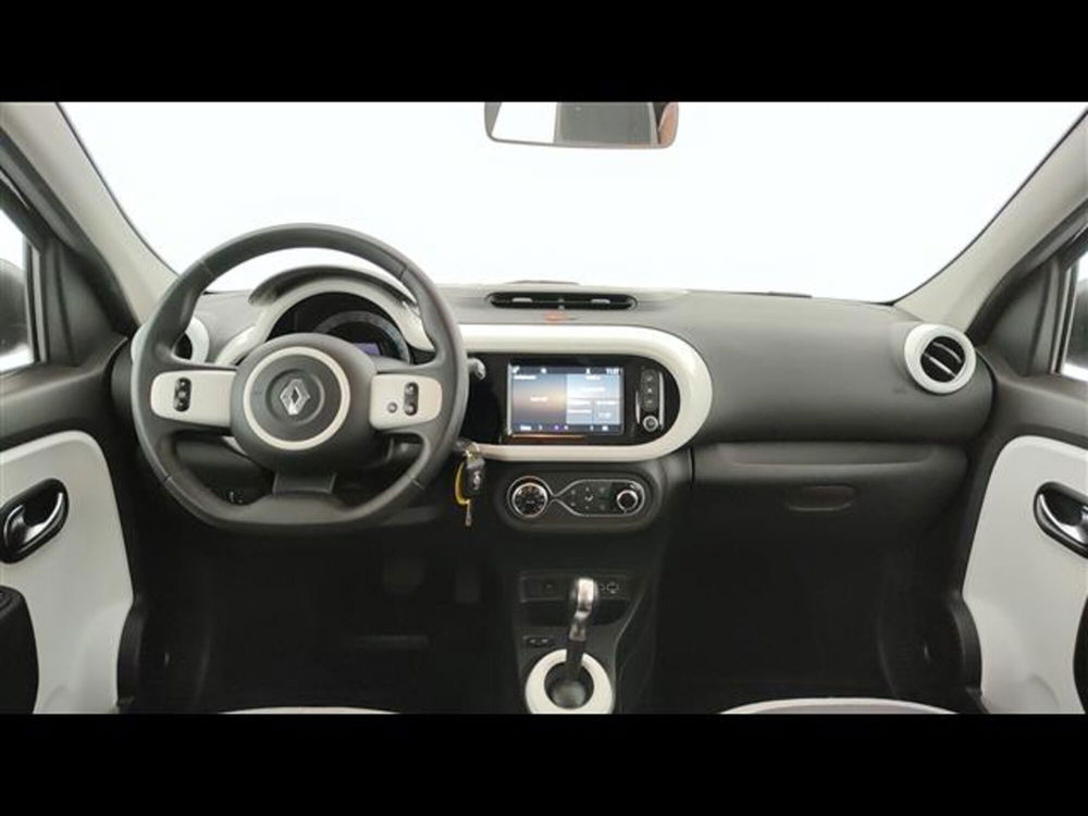 Renault Twingo usata a Milano (11)