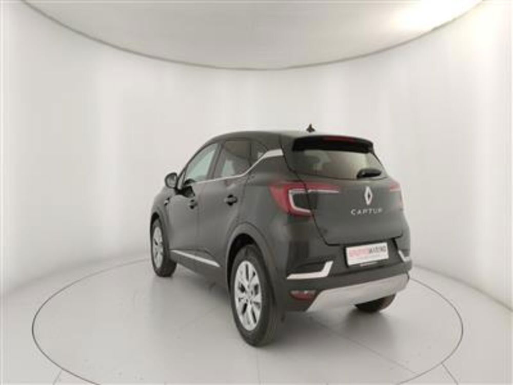 Renault Captur usata a Bari (5)