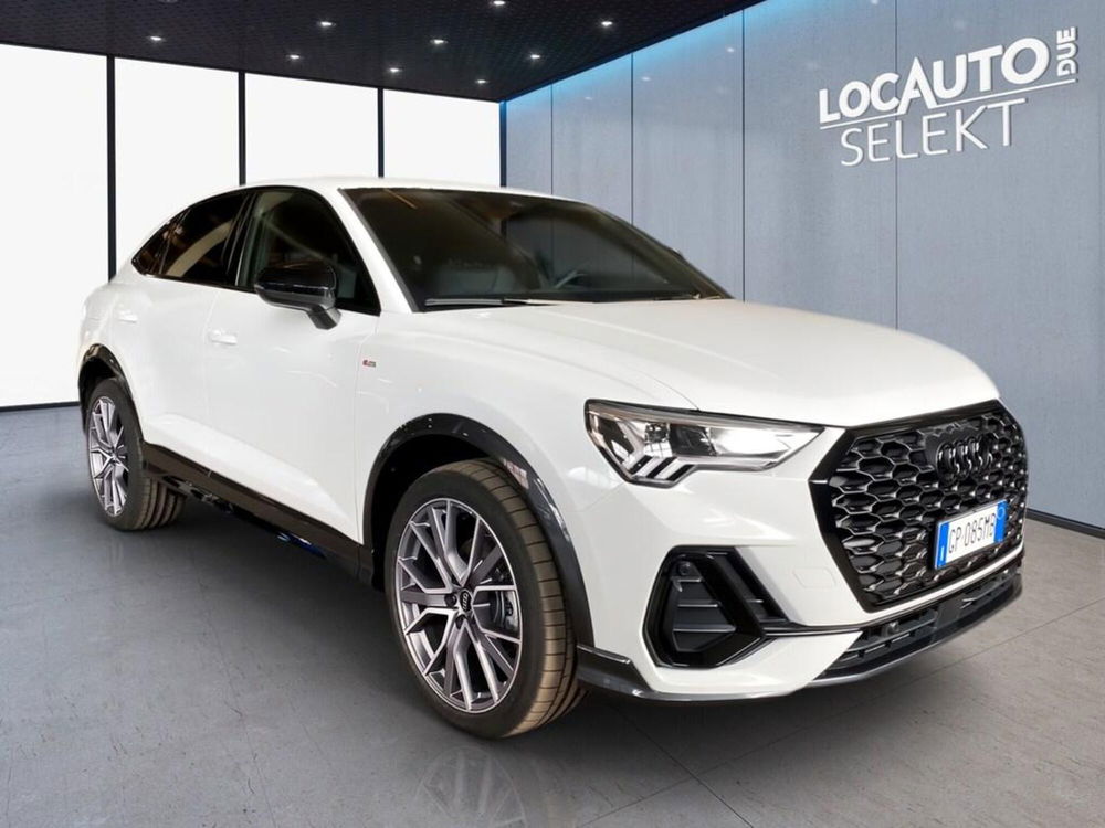 Audi Q3 Sportback nuova a Torino (3)