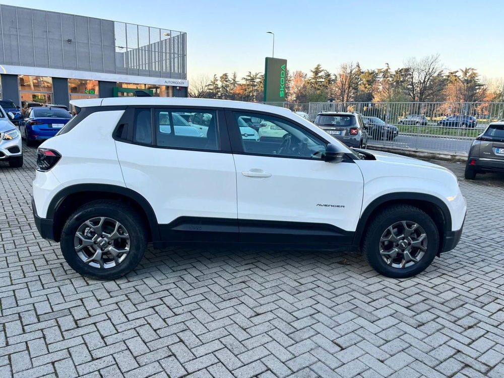 Jeep Avenger usata a Milano (5)