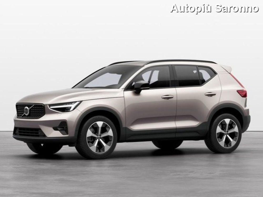 Volvo XC40 nuova a Varese