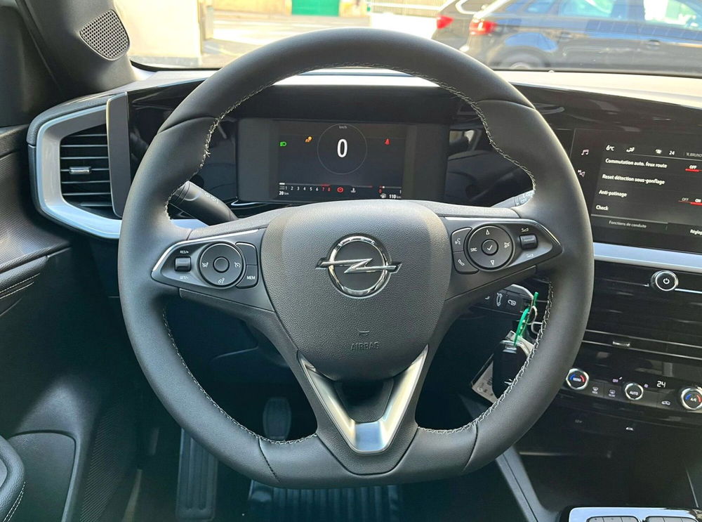 Opel Mokka nuova a Varese (12)