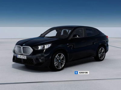 BMW iX2 edrive 20 Special Edition nuova a Modena