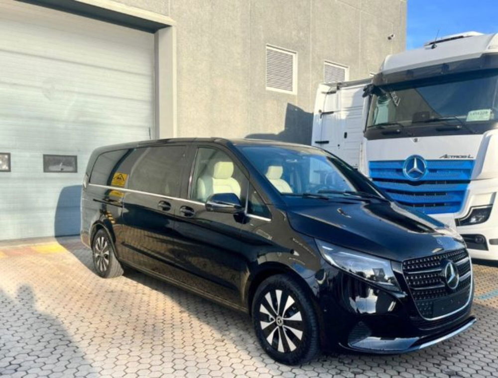 Mercedes-Benz Classe V nuova a Bergamo (3)