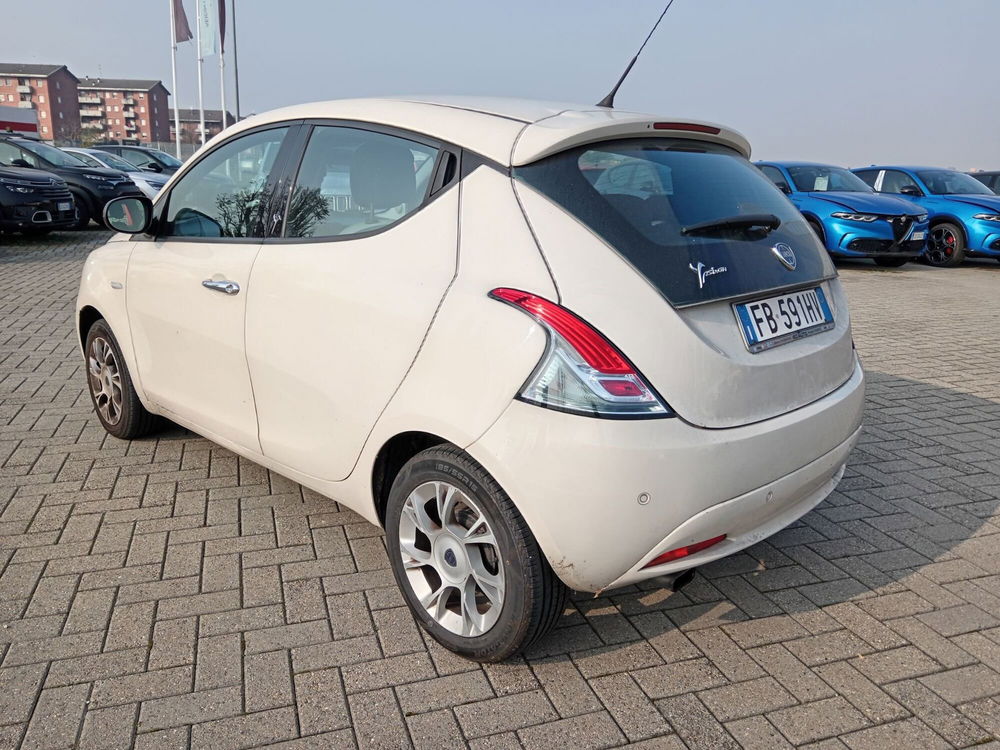 Lancia Ypsilon usata a Alessandria (7)