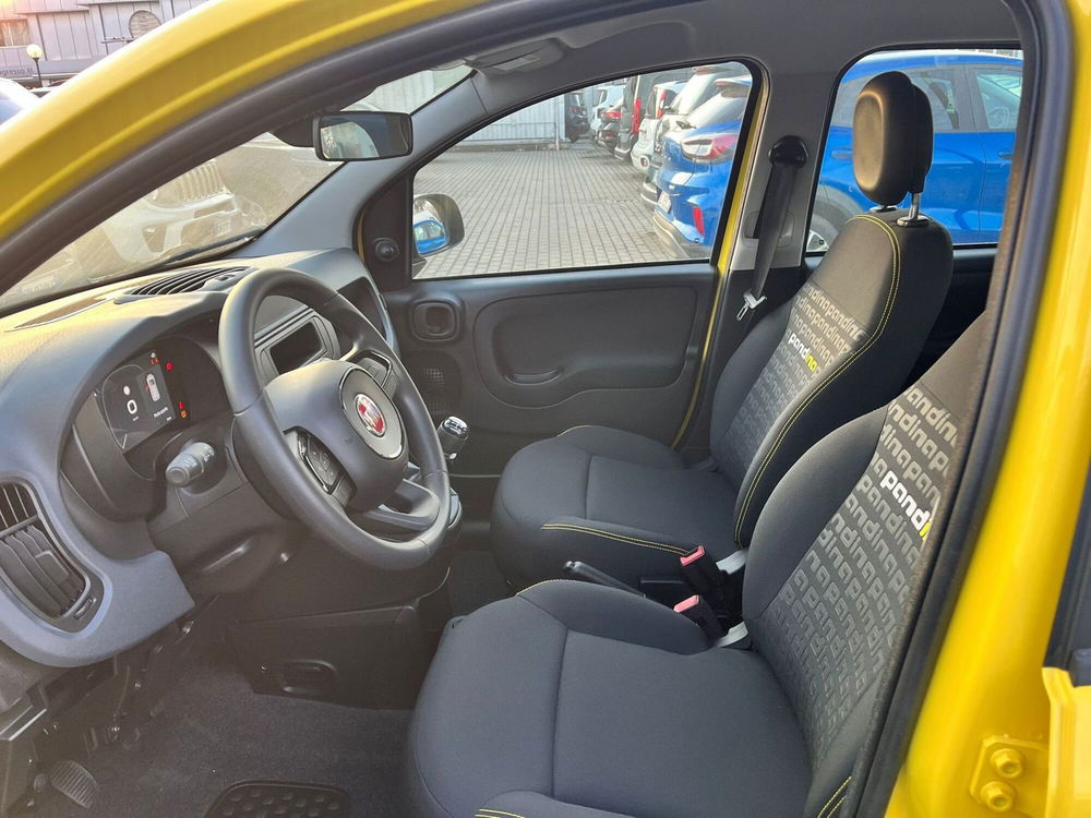 Fiat Panda Cross nuova a Milano (13)