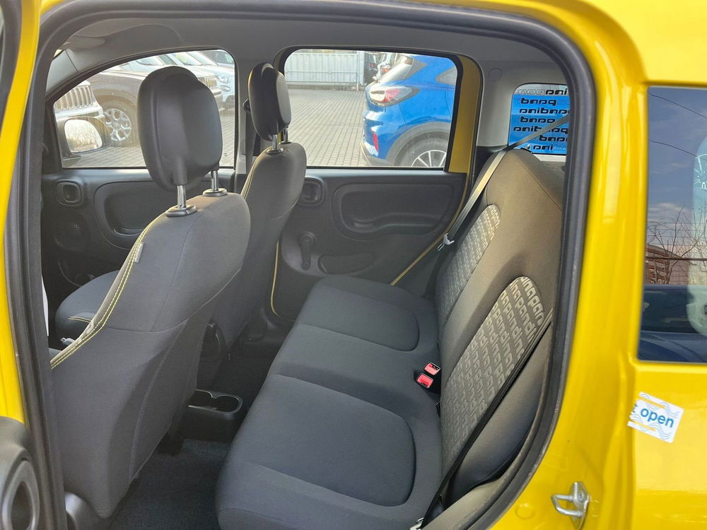 Fiat Panda Cross nuova a Milano (15)