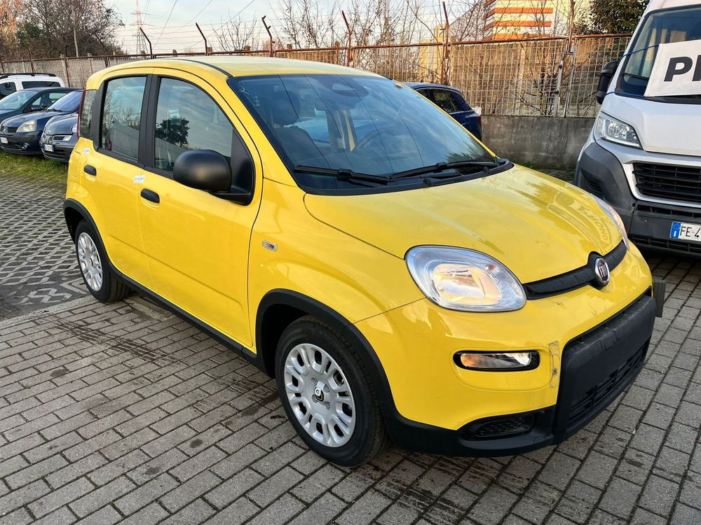 Fiat Panda Cross nuova a Milano (3)