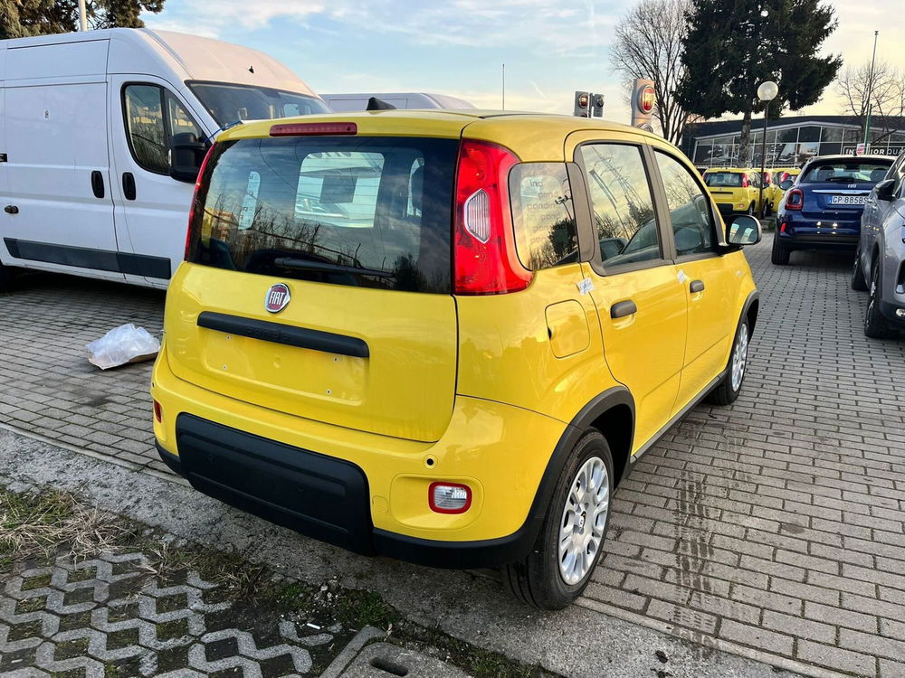 Fiat Panda Cross nuova a Milano (8)