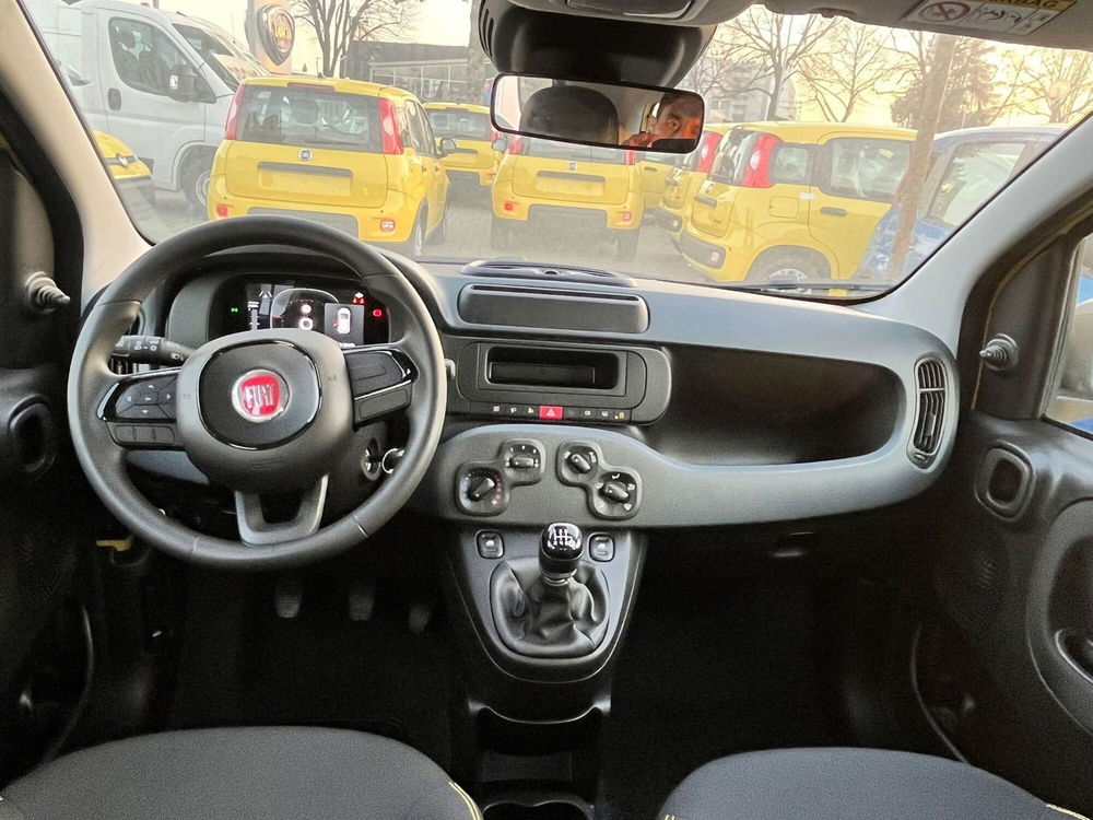 Fiat Panda Cross nuova a Milano (16)