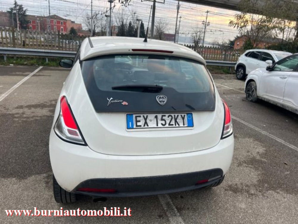 Lancia Ypsilon usata a Milano (6)