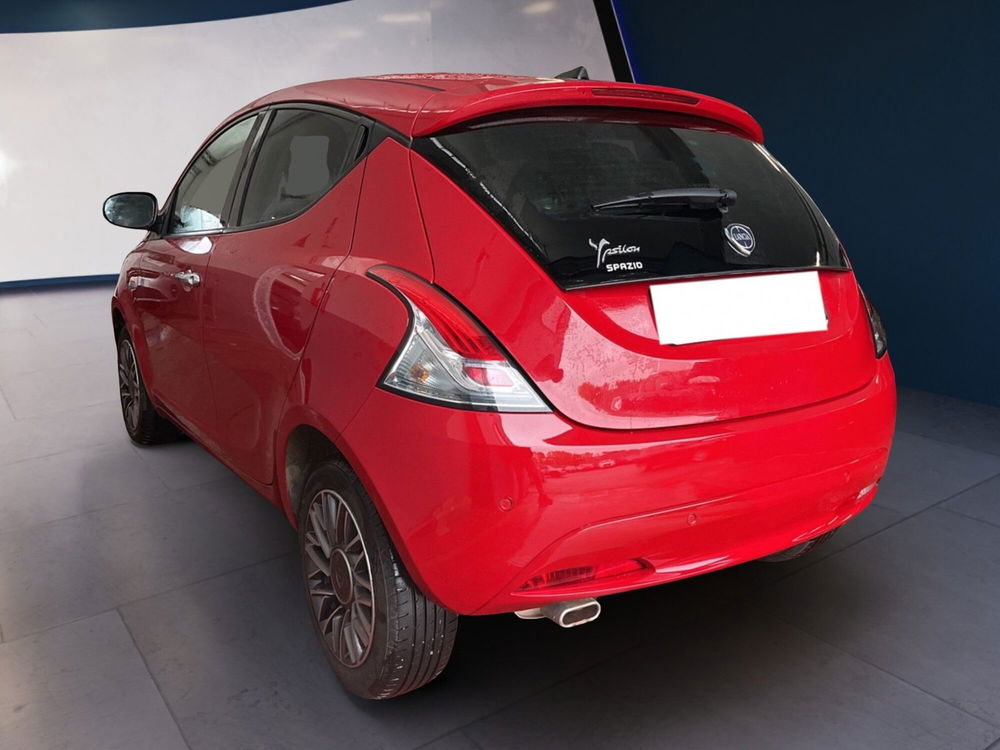 Lancia Ypsilon usata a Torino (6)