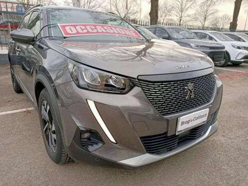 Peugeot 2008 1.2 puretech Allure s&amp;s 100cv del 2020 usata a Empoli