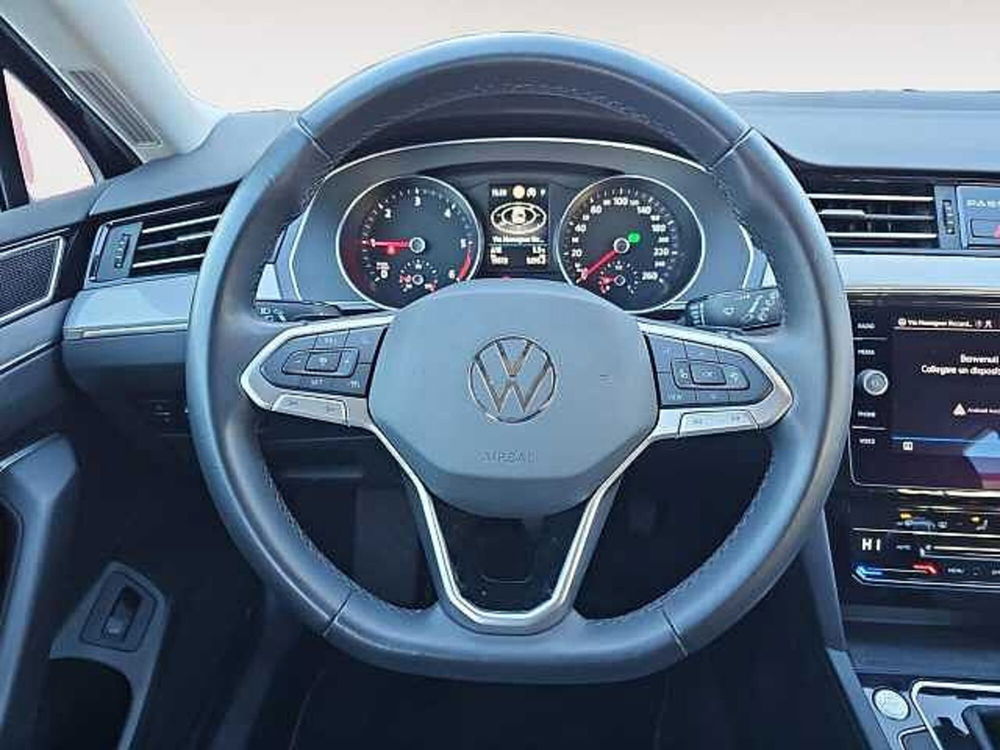 Volkswagen Passat Variant usata a Lecco (10)