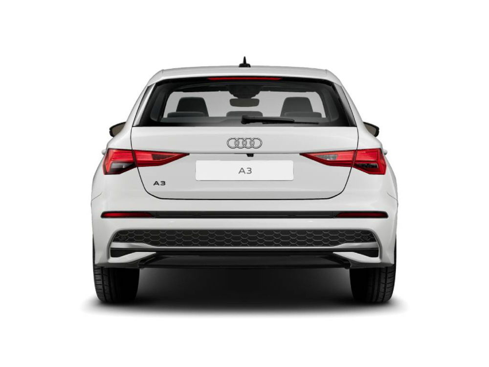 Audi A3 Sportback nuova a Novara (4)