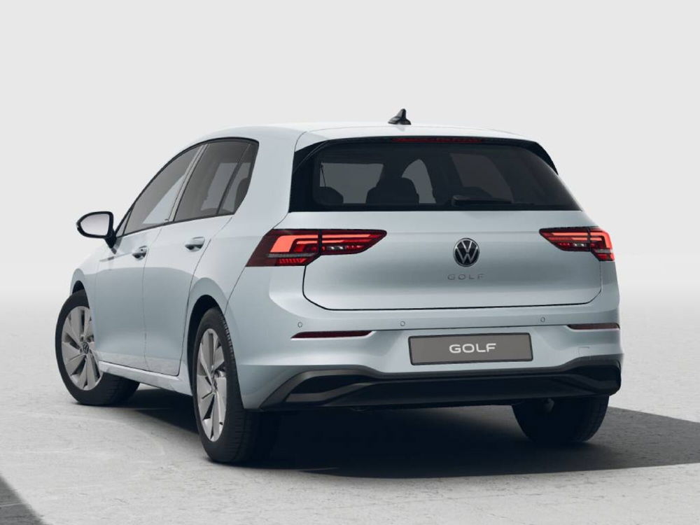 Volkswagen Golf nuova a Novara (3)