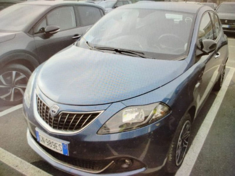 Lancia Ypsilon 1.0 FireFly 5 porte S&amp;S Hybrid Gold Plus del 2023 usata a Cesena