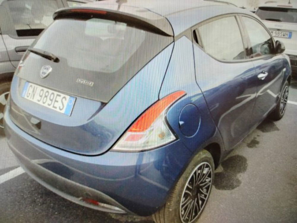 Lancia Ypsilon usata a Forlì-Cesena (4)