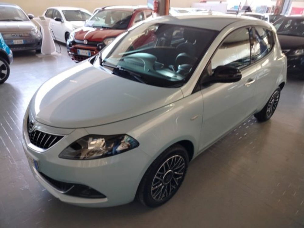 Lancia Ypsilon usata a Forlì-Cesena (14)