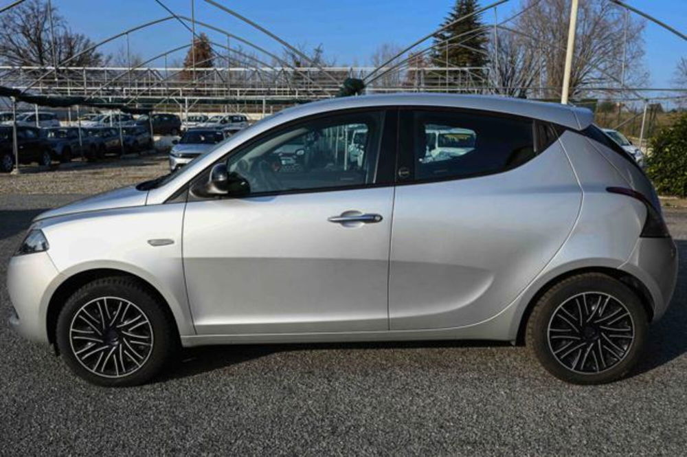 Lancia Ypsilon usata a Torino (8)