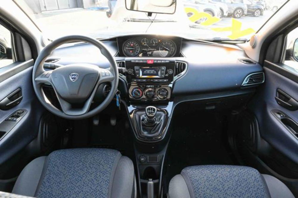 Lancia Ypsilon nuova a Torino (11)