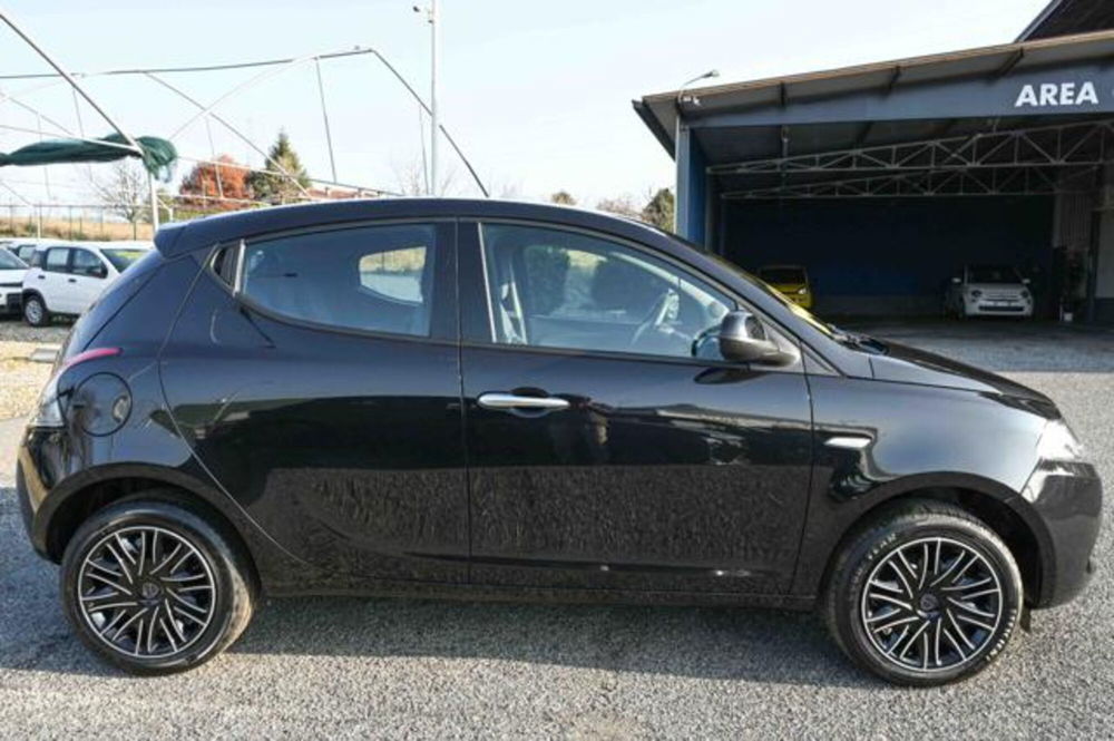 Lancia Ypsilon nuova a Torino (4)