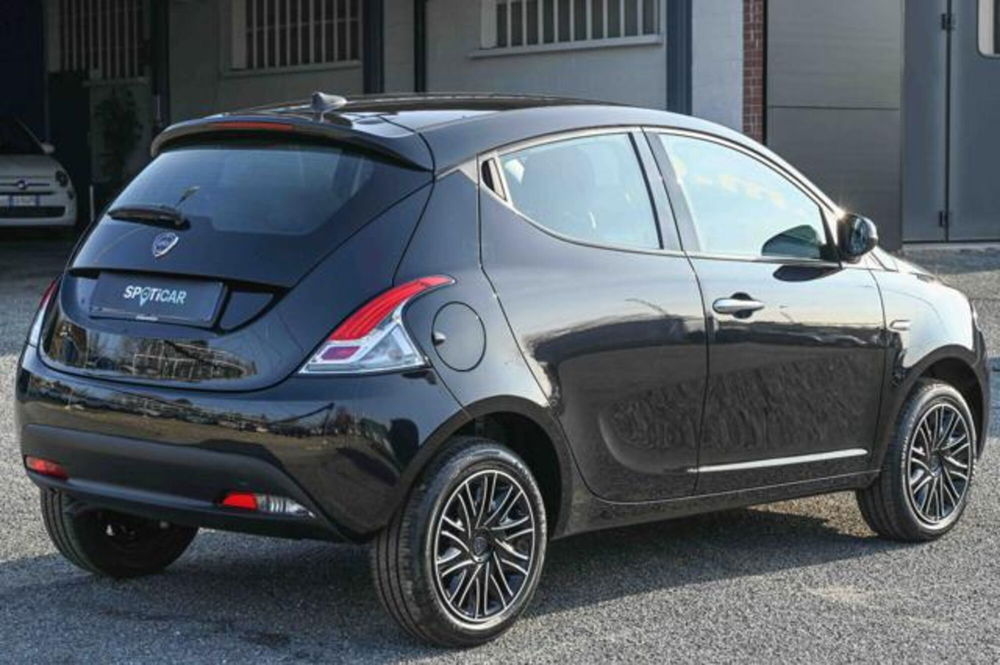 Lancia Ypsilon nuova a Torino (5)