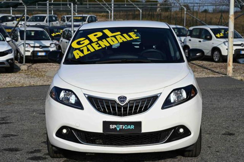 Lancia Ypsilon usata a Torino (2)