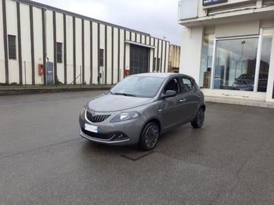 Lancia Ypsilon 1.0 FireFly 5 porte S&amp;S Hybrid Gold Plus del 2023 usata a Borgo San Lorenzo