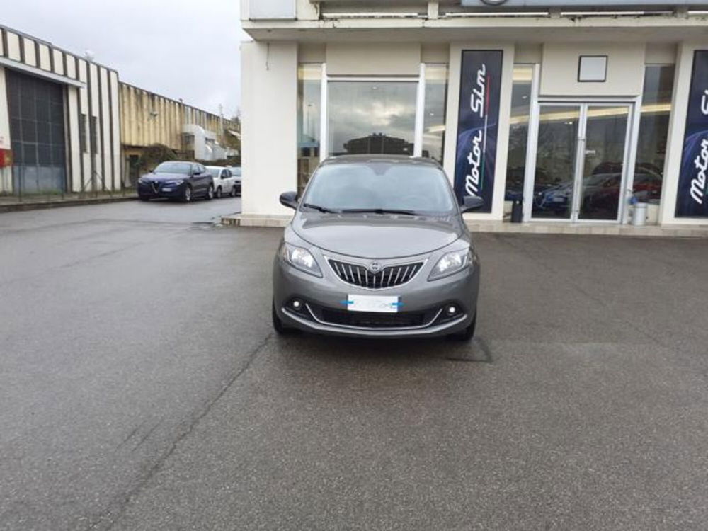 Lancia Ypsilon usata a Firenze (2)