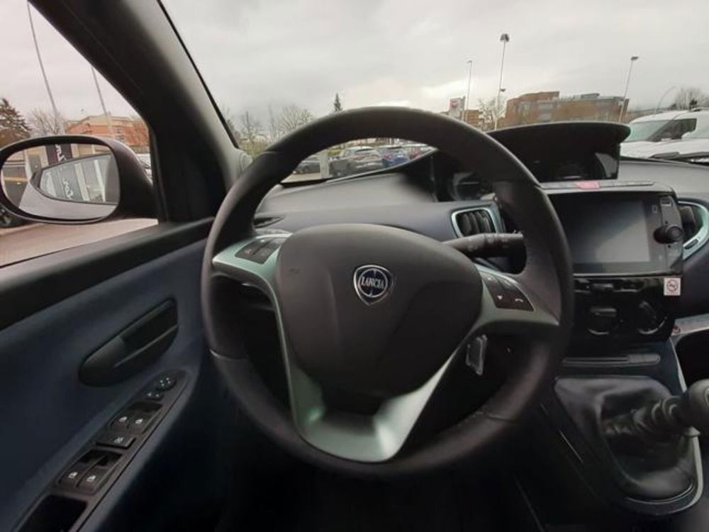 Lancia Ypsilon usata a Firenze (9)