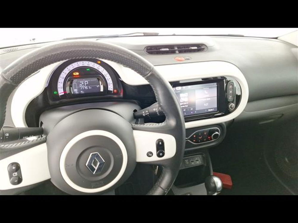 Renault Twingo usata a Milano (13)