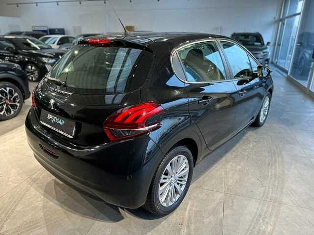 Peugeot 208 usata a Venezia (6)