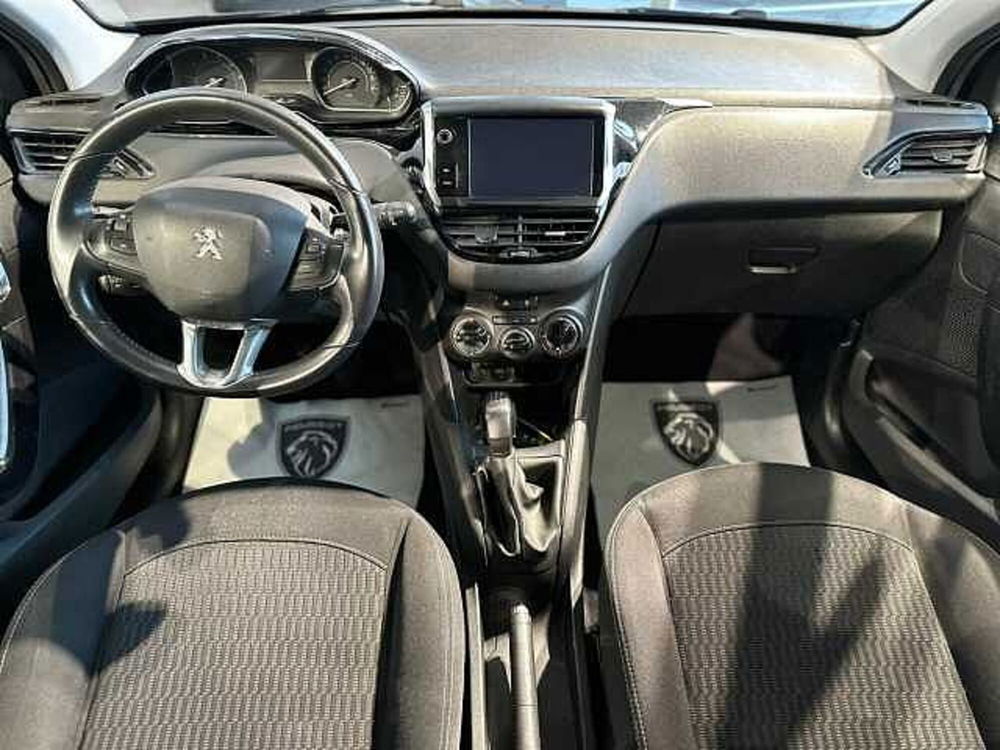 Peugeot 208 usata a Venezia (8)