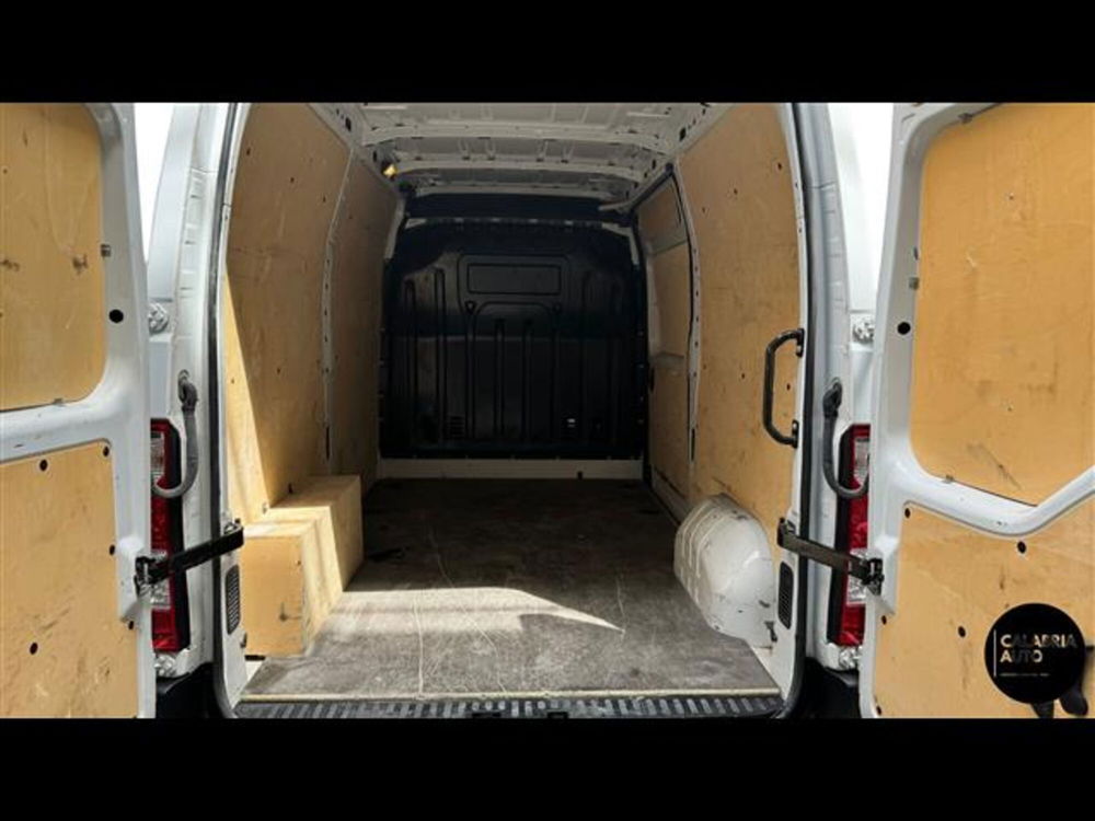 Renault Master Furgone usata a Reggio Calabria (9)