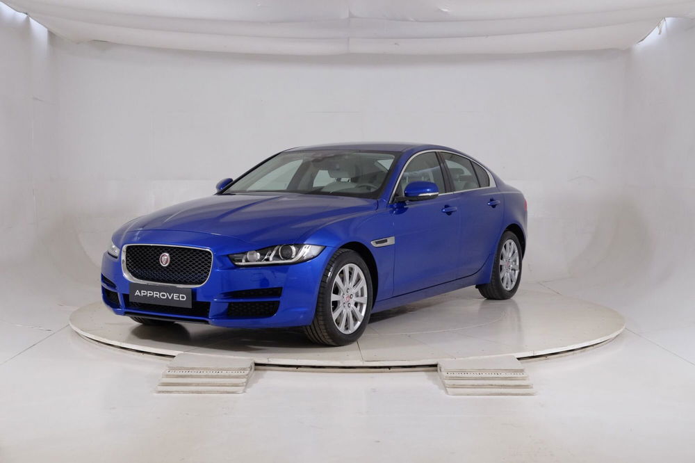 Jaguar XE usata a Torino