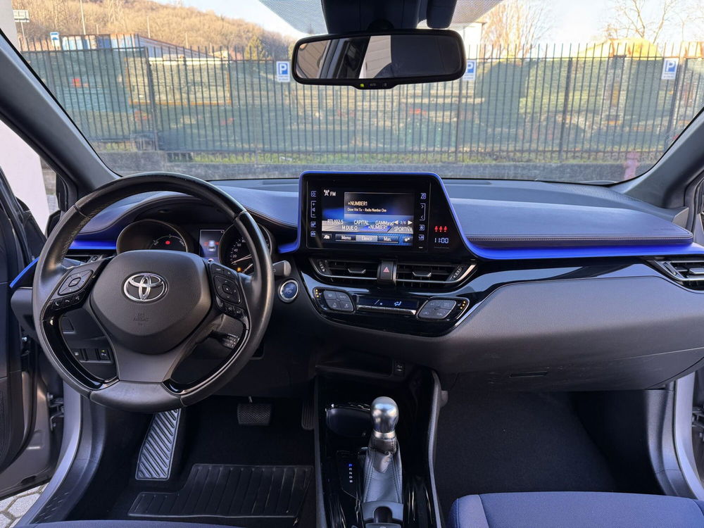 Toyota Toyota C-HR usata a Como (8)