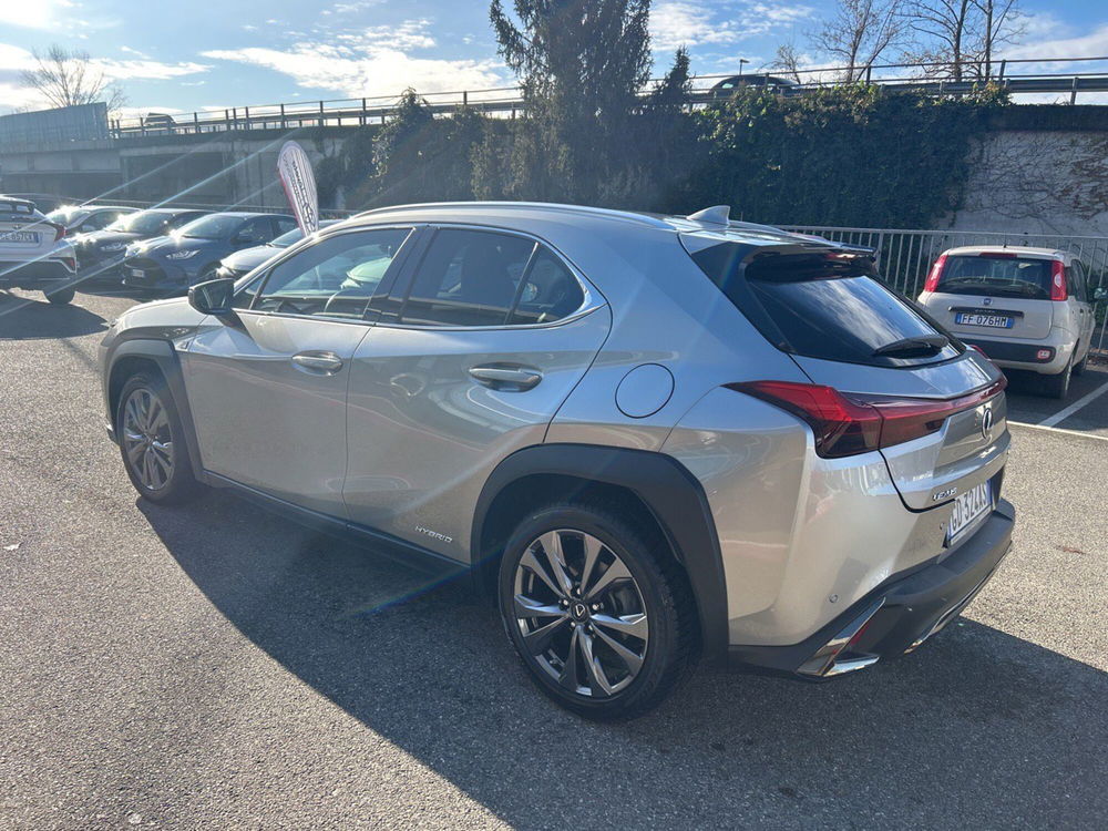 Lexus UX usata a Piacenza (4)