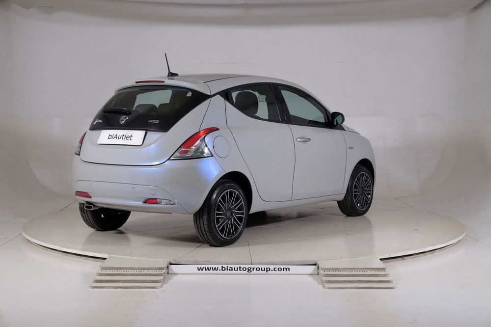 Lancia Ypsilon usata a Torino (4)