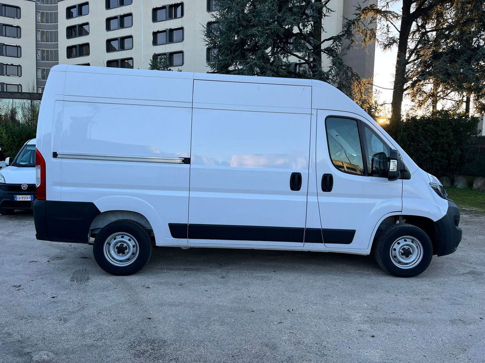 Fiat Ducato Furgone Vetrato nuova a Milano (5)