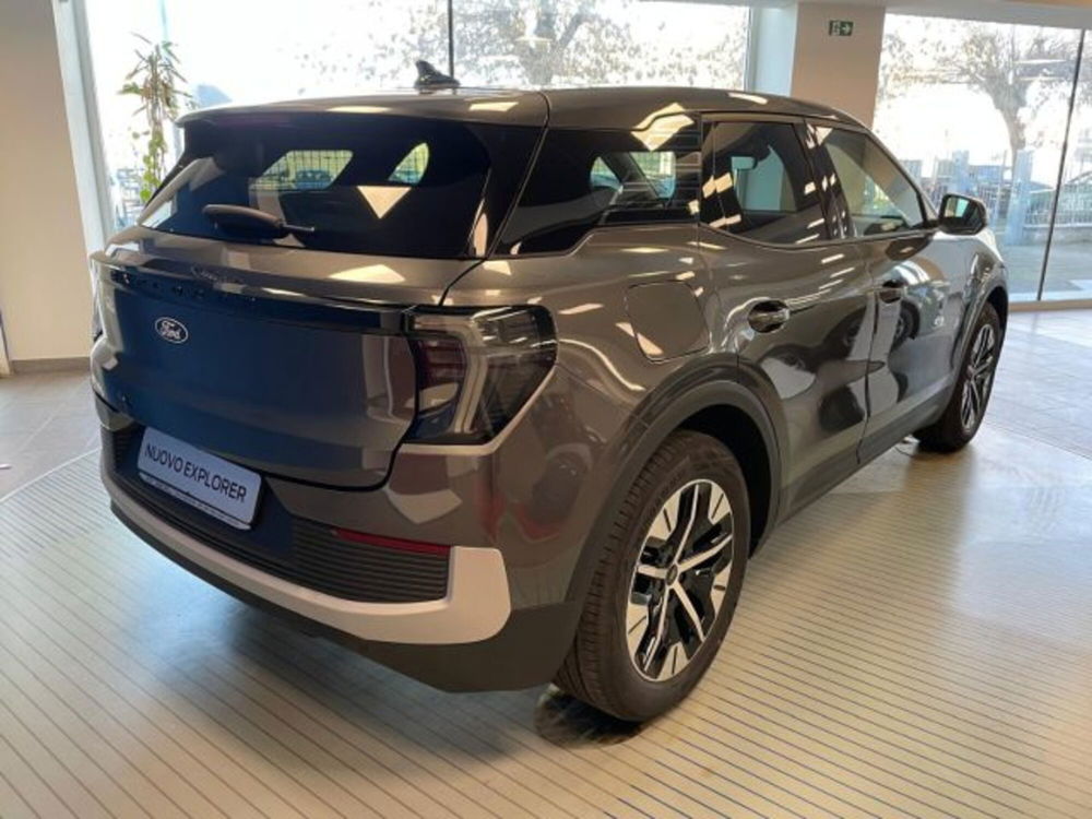 Ford Explorer nuova a Cuneo (7)