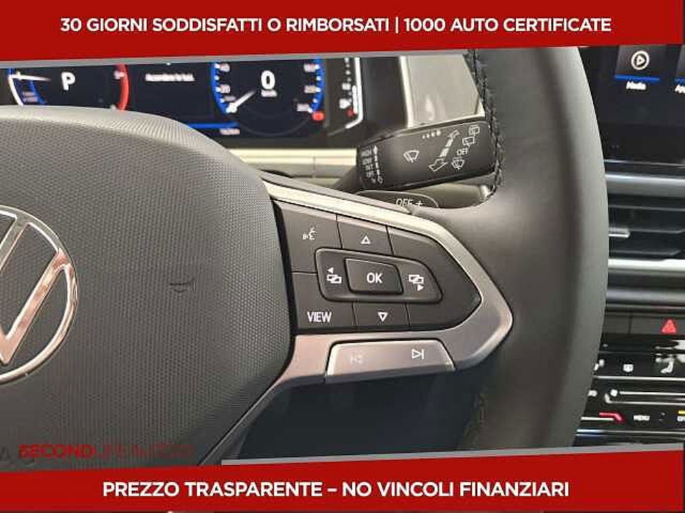 Volkswagen T-Roc nuova a Chieti (12)