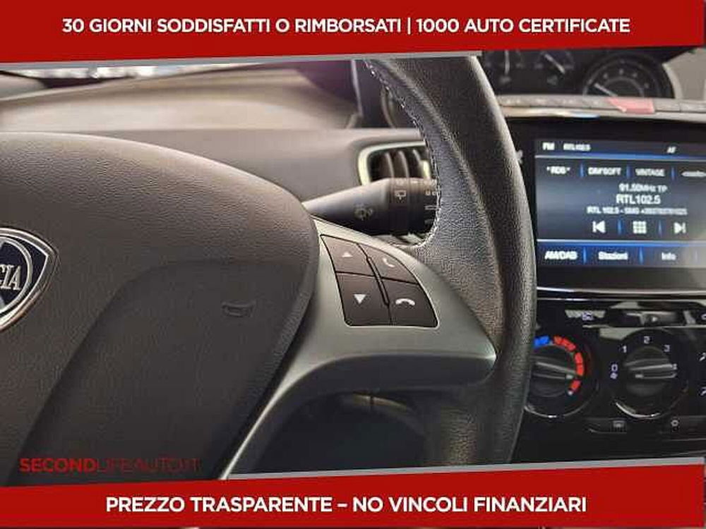 Lancia Ypsilon usata a Chieti (11)