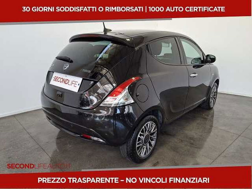 Lancia Ypsilon usata a Chieti (14)