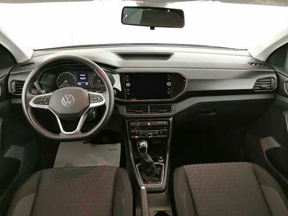 Volkswagen T-Cross usata a Chieti (8)