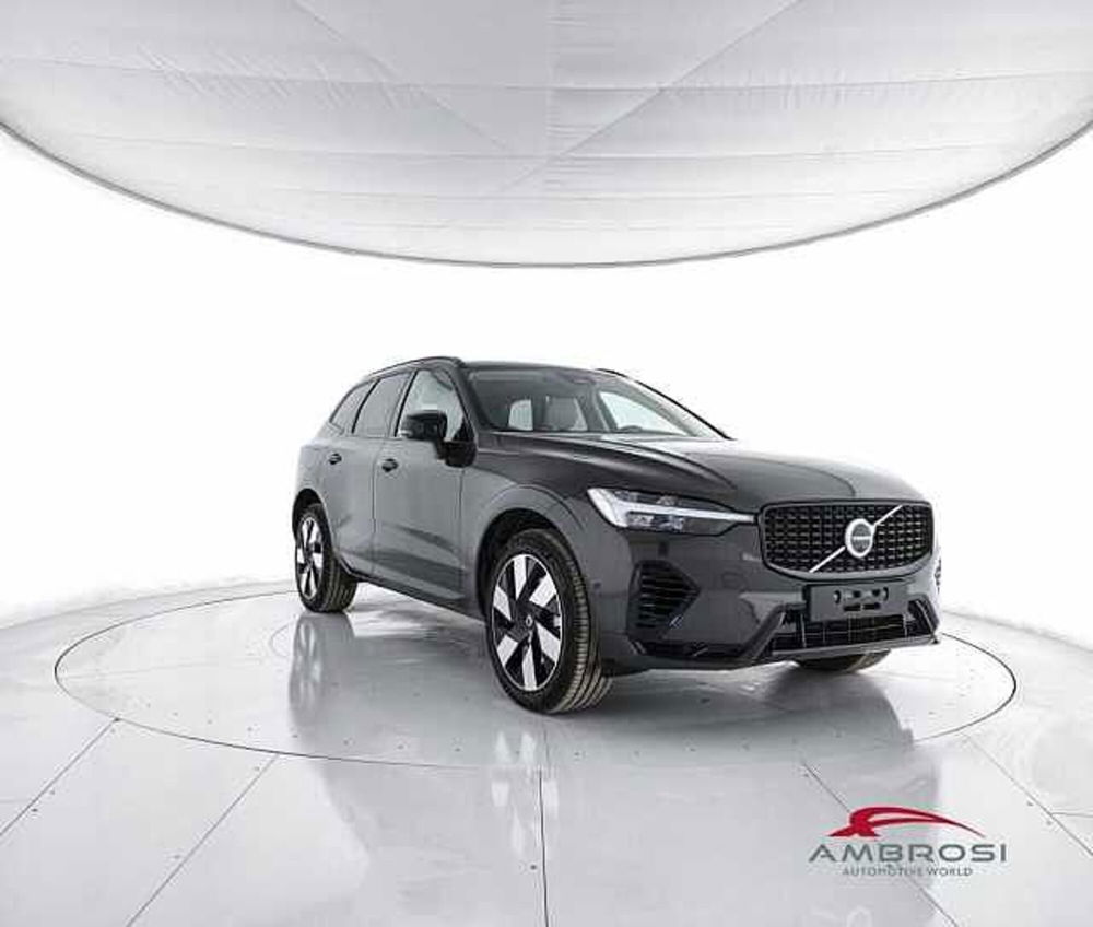 Volvo XC60 nuova a Viterbo (2)