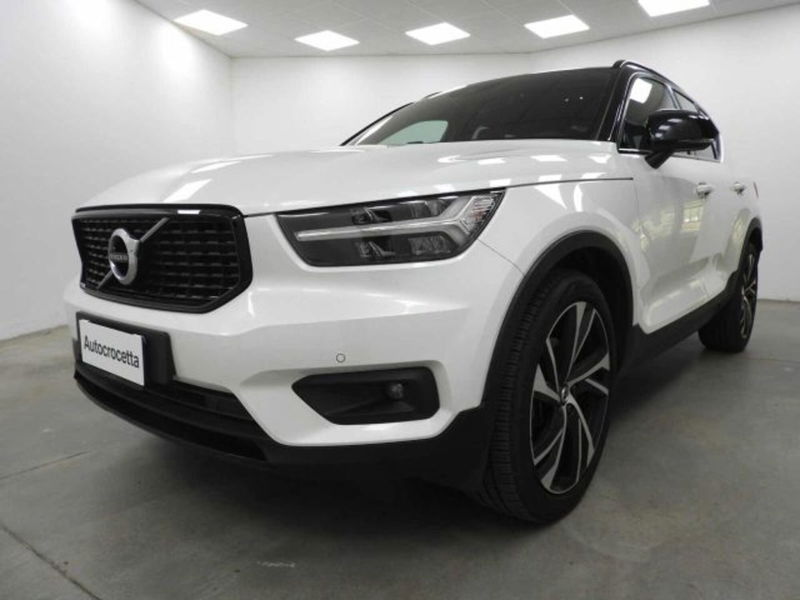 Volvo XC40 T4 Geartronic Momentum  del 2018 usata a Torino