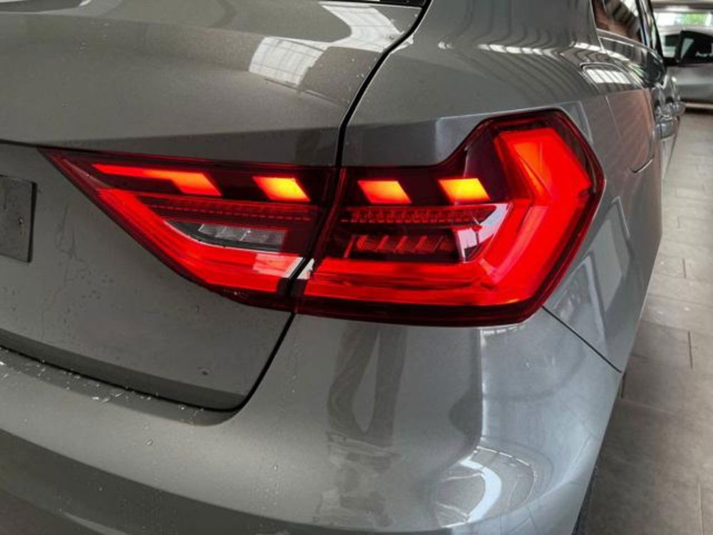 Audi A1 Sportback usata a Milano (10)