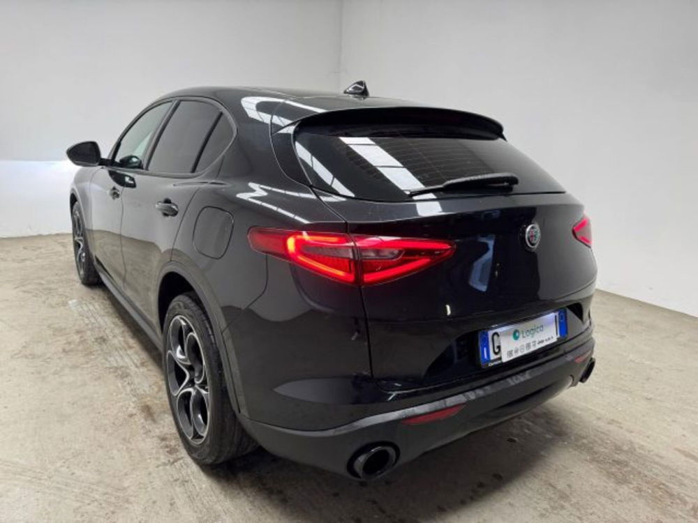 Alfa Romeo Stelvio usata a Biella (3)