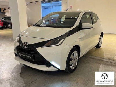 Toyota Aygo 1.0 VVT-i 69 CV 5 porte x-wave  del 2017 usata a Caltagirone